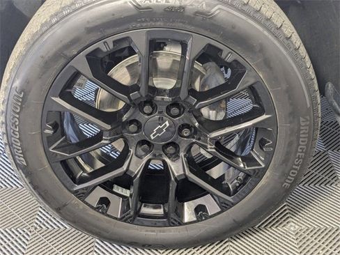 Certified 2023 Chevrolet Silverado 1500 High Country w/ High Country Premium Package image 9