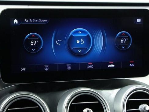Used 2022 Mercedes-Benz GLC 300 w/ Premium Package Lite image 18