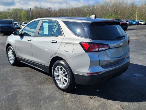 Used 2023 Chevrolet Equinox LS AWD/4WD image 9