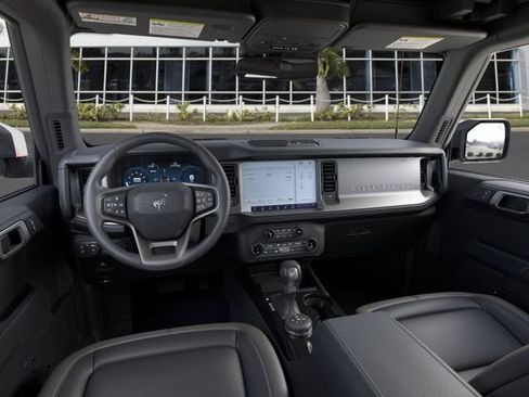 New 2026 Ford Bronco Outer Banks AWD/4WD image 9