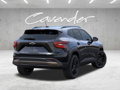 New 2026 Chevrolet Trax ACTIV FWD image 4