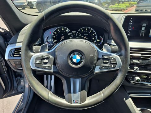 Used 2017 BMW 540i RWD image 18