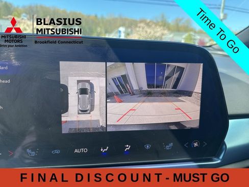 Used 2025 Chevrolet Equinox EV LT w/ Convenience Package FWD image 26