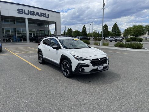 Used 2024 Subaru Crosstrek 2.5i Limited AWD/4WD image 2