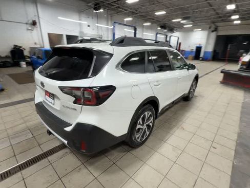 Used 2021 Subaru Outback Limited image 8