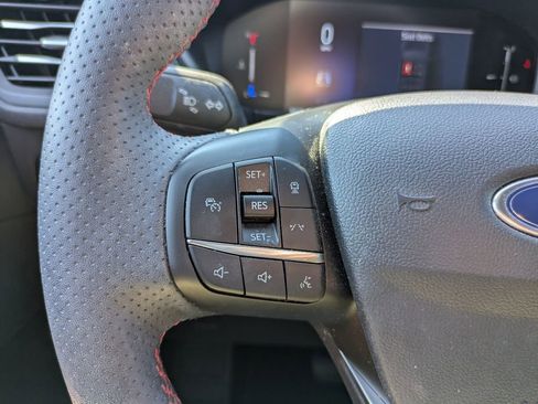 Used 2025 Ford Escape ST-Line w/ Tech Pack #1 image 17