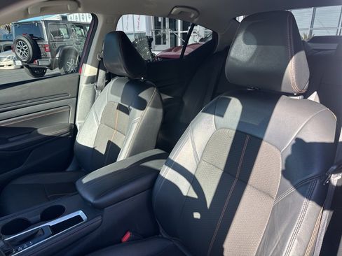 Used 2020 Nissan Altima 2.5 SR image 13