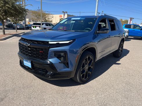 Certified 2024 Chevrolet Traverse RS image 3