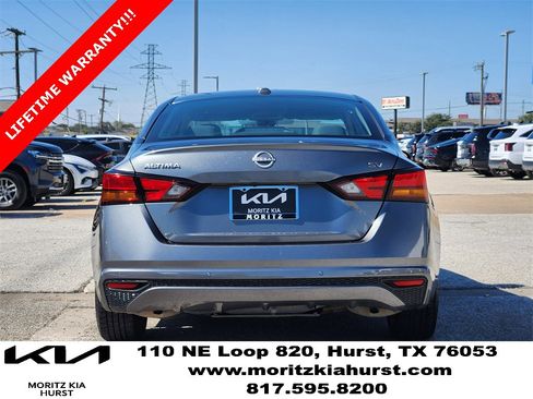 Used 2023 Nissan Altima 2.5 SV image 5