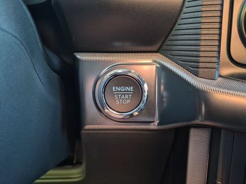Used 2025 Ford F150 Platinum w/ Equipment Group 702A High AWD/4WD image 25