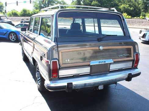Used 1990 Jeep Grand Wagoneer AWD/4WD image 7