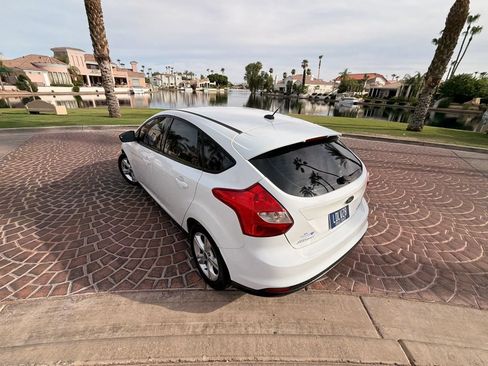 Used 2013 Ford Focus SE FWD image 4