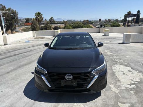 Used 2025 Nissan Sentra SV FWD image 6