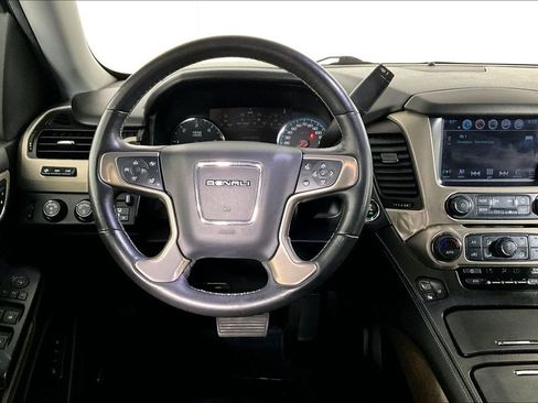 Used 2018 GMC Yukon XL Denali w/ Open Road Package image 5