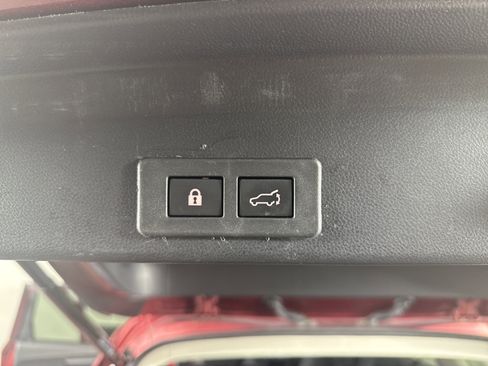 Used 2023 Subaru Ascent Premium w/ Convenience Package image 24