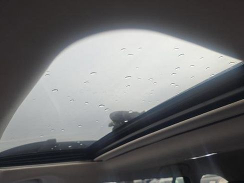 Used 2023 Subaru Outback Limited image 12