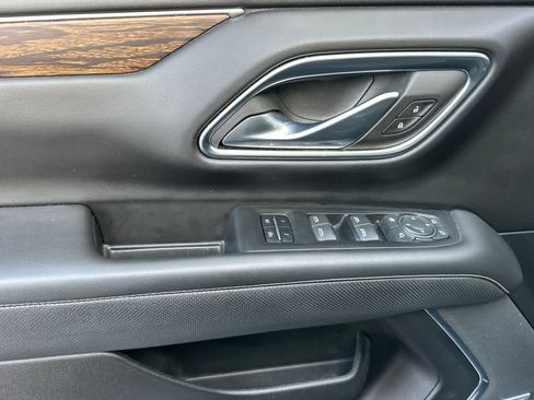 Used 2023 Chevrolet Tahoe Premier image 12