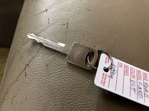 Used 2006 Ford F350 Lariat image 25