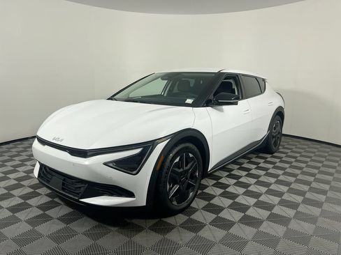 New 2026 Kia EV6 Light RWD image 9
