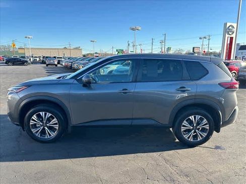 Used 2022 Nissan Rogue SV image 6