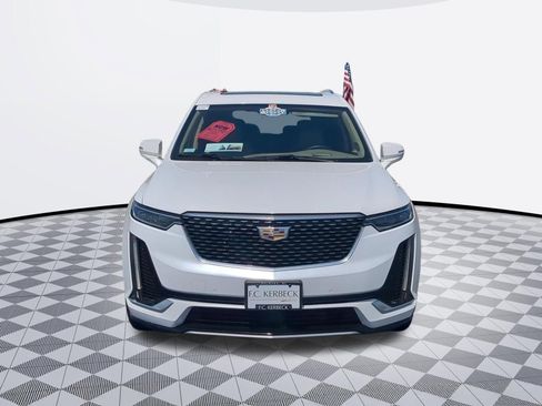 Certified 2020 Cadillac XT6 Premium Luxury w/ Platinum Package image 3