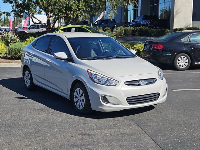 Used 2015 Hyundai Accent GLS w/ Option Group 02 FWD image 3