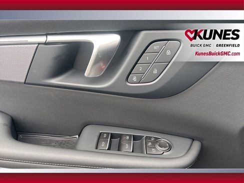 New 2026 Buick Enclave Sport Touring w/ Power Package image 15