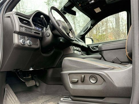 Used 2021 GMC Yukon AT4 w/ AT4 Premium Package image 12