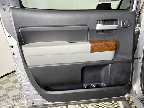 Used 2012 Toyota Tundra Limited image 22