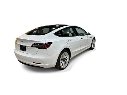 Certified 2023 Tesla Model 3 Standard Range RWD image 6