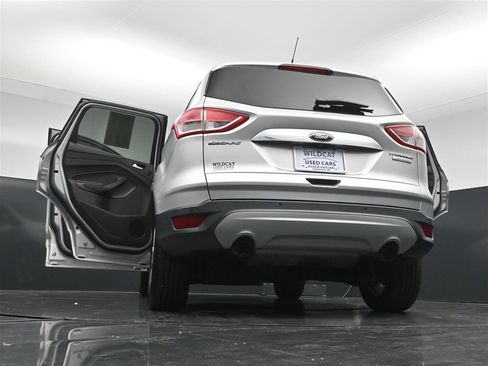 Used 2015 Ford Escape Titanium FWD image 31