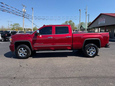 Used 2018 GMC Sierra 3500 Denali w/ Duramax Plus Package image 24