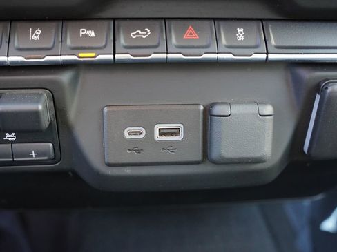 Certified 2024 Chevrolet Silverado 2500 Custom w/ Custom Value Package image 28