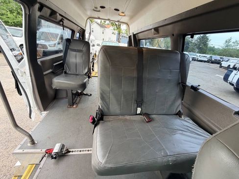 Used 2014 Ford E-350 and Econoline 350 Extended Super Duty w/ Power Group RWD image 63