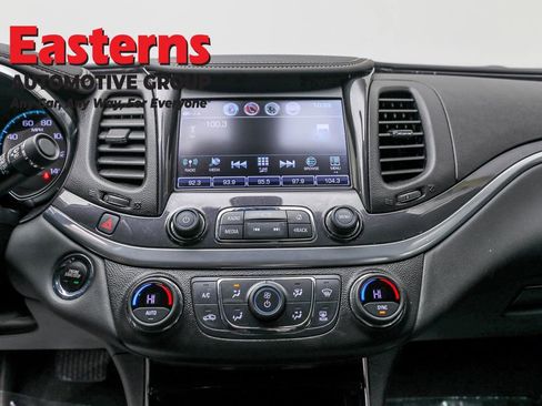 Used 2020 Chevrolet Impala LT w/ LT Convenience Package image 12