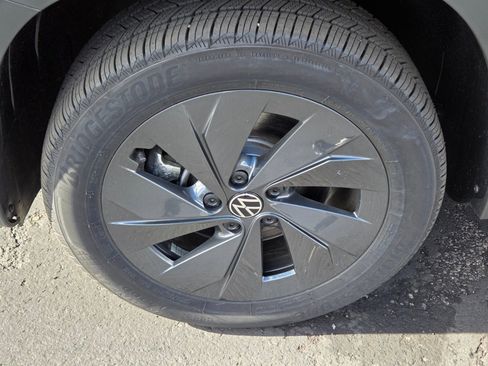 New 2026 Volkswagen Taos S FWD image 5