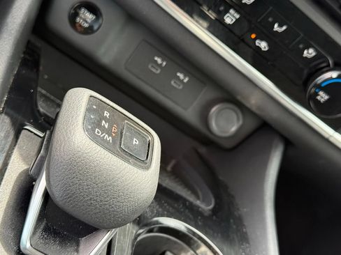 Used 2024 Nissan Rogue S AWD/4WD image 36