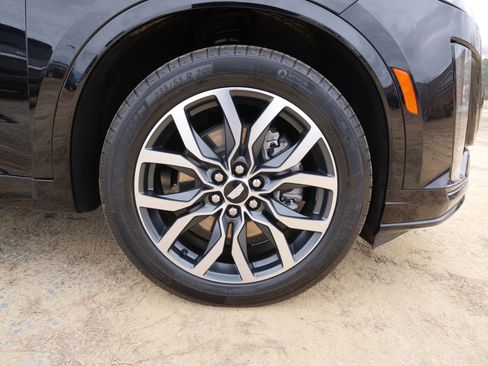 Certified 2022 Cadillac XT6 Premium Luxury image 10