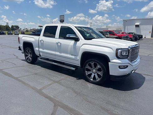 Used 2018 GMC Sierra 1500 Denali AWD/4WD image 9