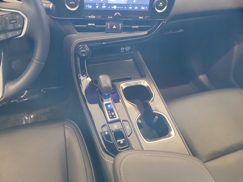 Used 2024 Lexus NX 250 FWD w/ Cold Area Package image 19