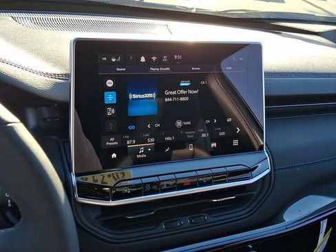 New 2026 Jeep Compass Limited image 14