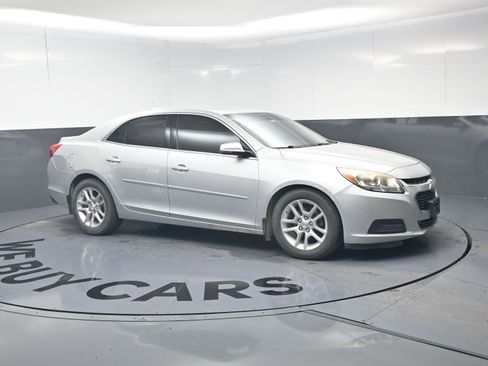 Used 2015 Chevrolet Malibu LT w/ Power Convenience Package FWD image 15