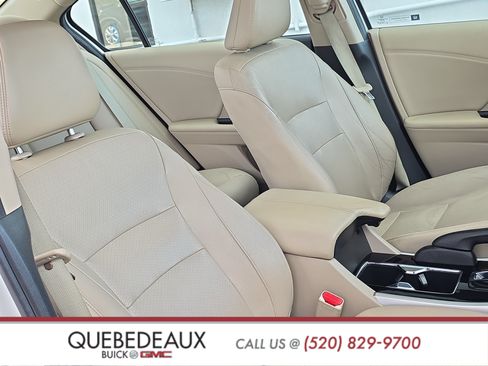 Used 2017 Honda Accord Touring image 30