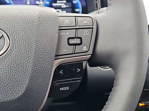 New 2026 Toyota Camry Hybrid image 18