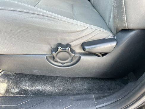 Used 2016 Toyota Tacoma SR5 image 23