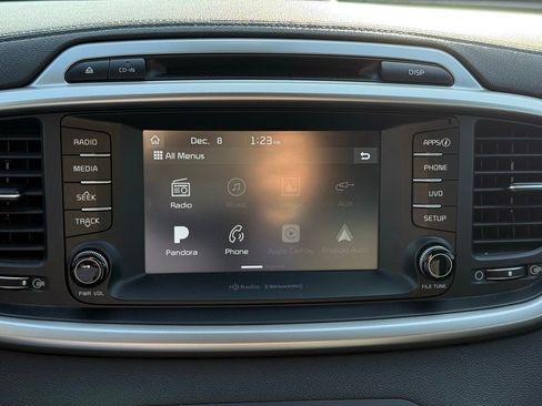 Certified 2018 Kia Sorento LX w/ LX V6 Convenience Package image 35