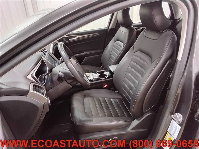 Used 2016 Ford Fusion Energi SE w/ Driver Assist Package FWD image 10