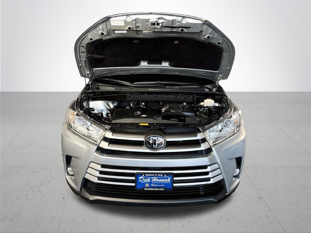 Used 2018 Toyota Highlander XLE AWD/4WD image 23