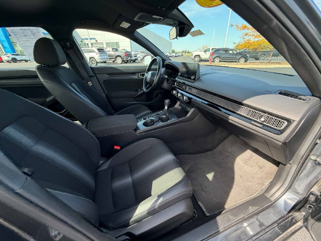 Used 2025 Honda Civic Sport image 23