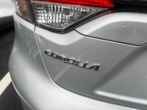 Used 2024 Toyota Corolla LE FWD image 6